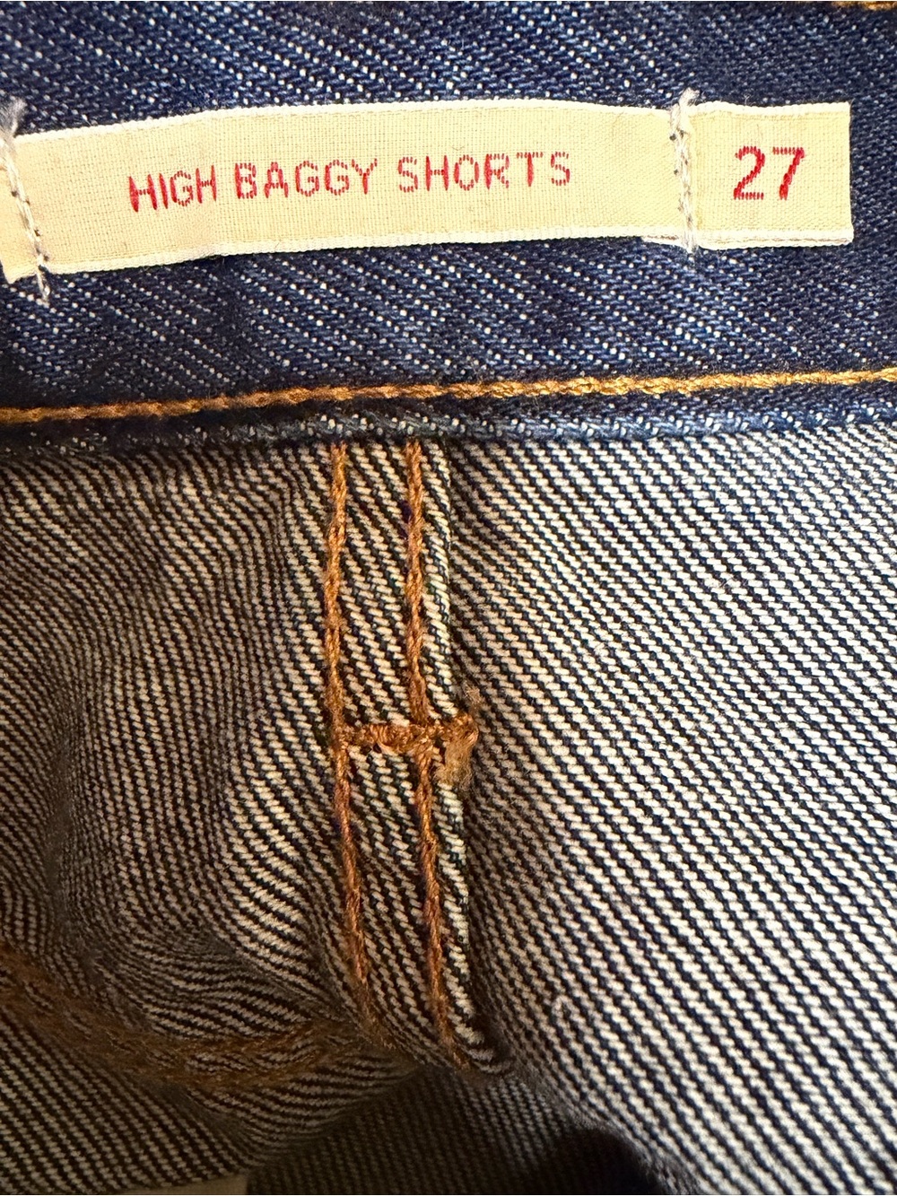 Levi High Baggy Shorts Women’s Size 27 - Picture 3 of 5